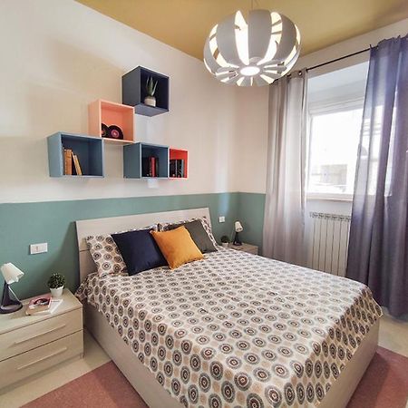 Casa Chiara In Centro Con Corte Privata San Benedetto del Tronto Buitenkant foto