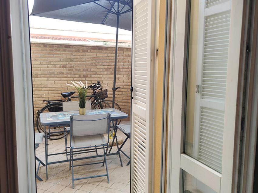 Casa Chiara In Centro Con Corte Privata San Benedetto del Tronto Buitenkant foto